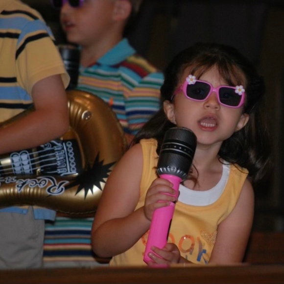 Meet your Posher, Audrey - Picture 1 of 1